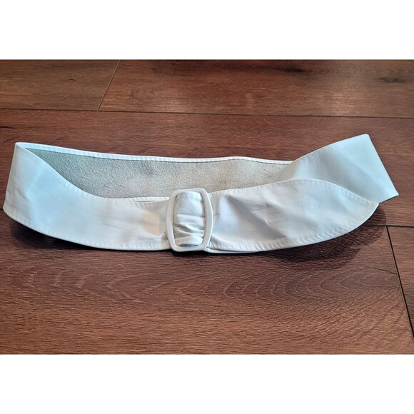 Vintage Leather Shop Leather White Belt M L Adj Waist Sash W Germany Boho - Picture 1 of 10